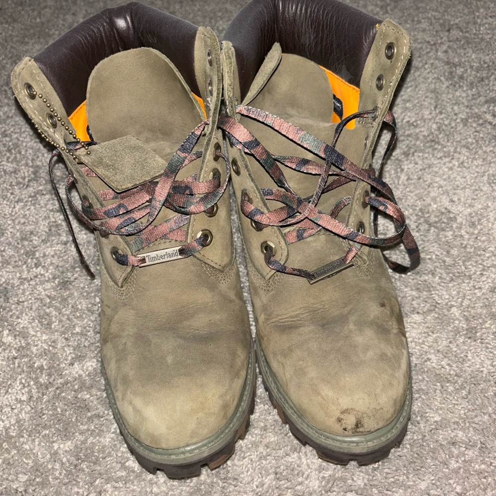 Green camo timberlands
